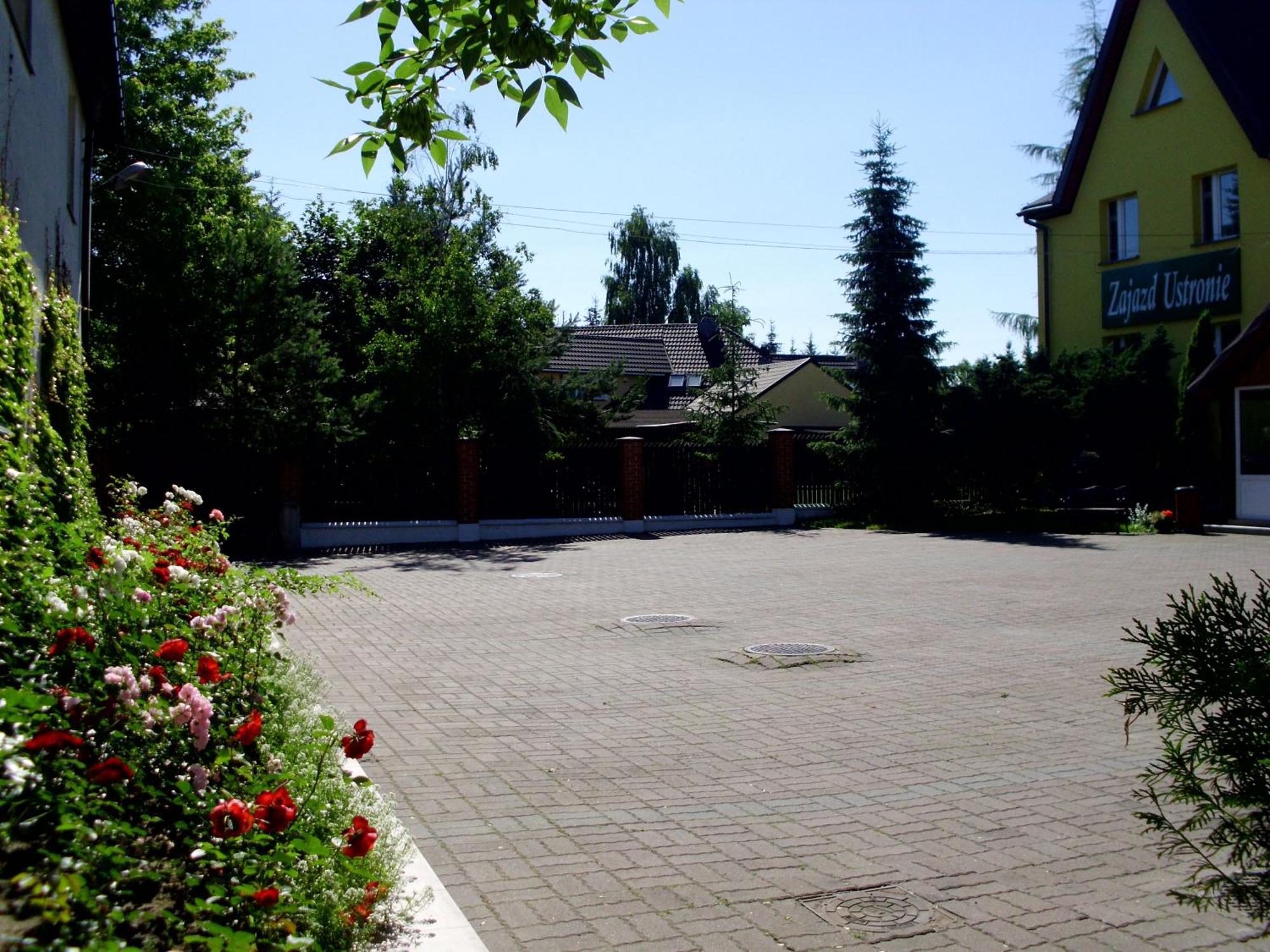 Zajazd Ustronie Piaseczno  Bagian luar foto